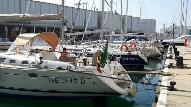  Nuestra flota en el puerto 