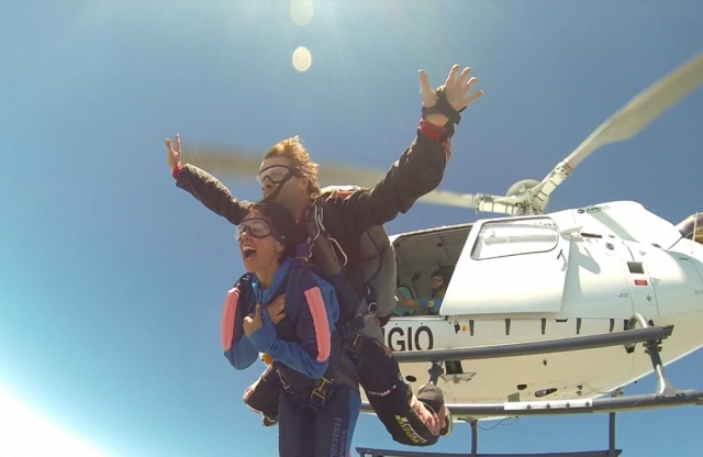  Paracaidismo desde el helicóptero 
