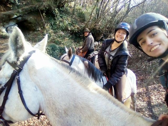 Passeggiata a cavallo nella natura