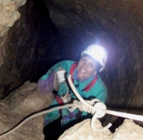 Calarsi in una grotta