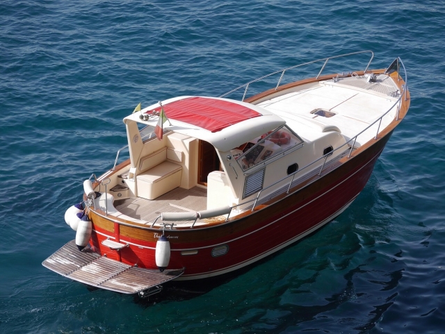 Extra Boat 