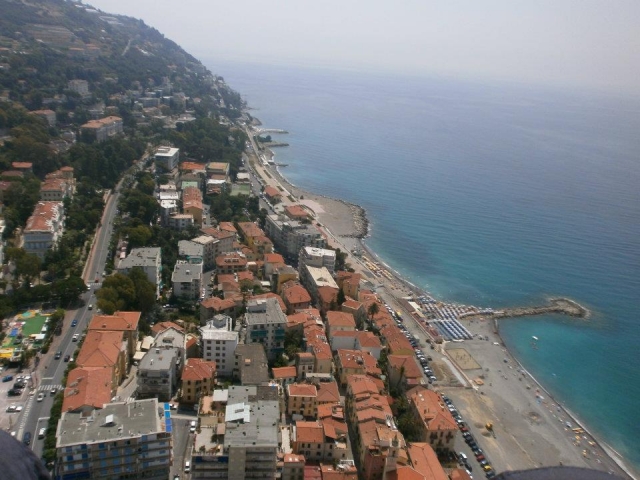 e-19664727-una-vista-sulla-costa151057090282.jpg