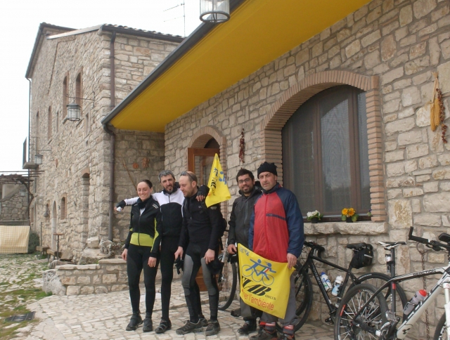  MTB Club visitando Sant'elia 