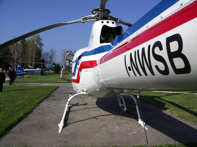  AS350 