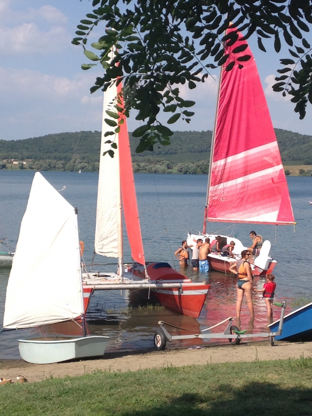 Location de petits voiliers Rome.jpg