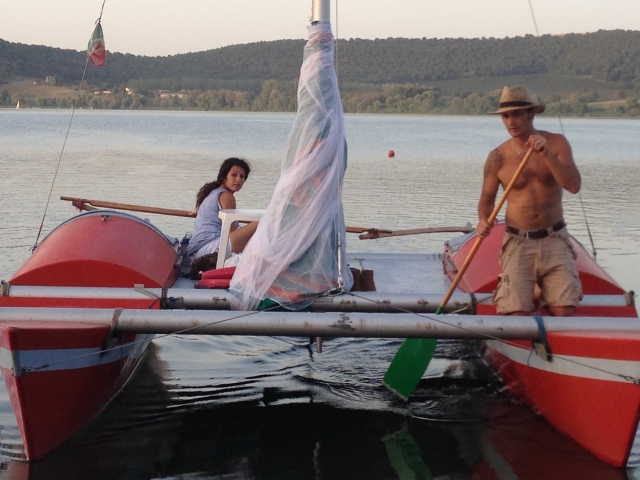 s'amusent sur le lac