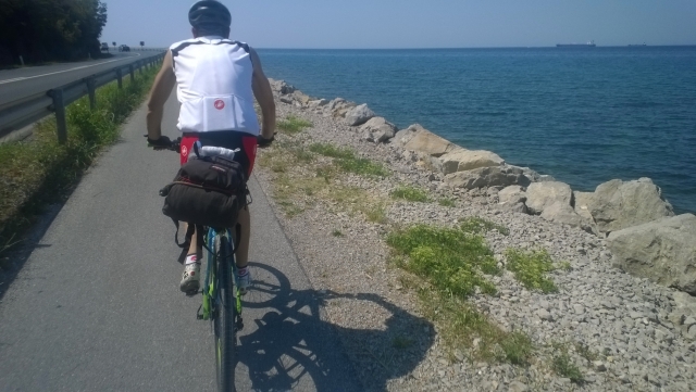  Cycling on the coast 