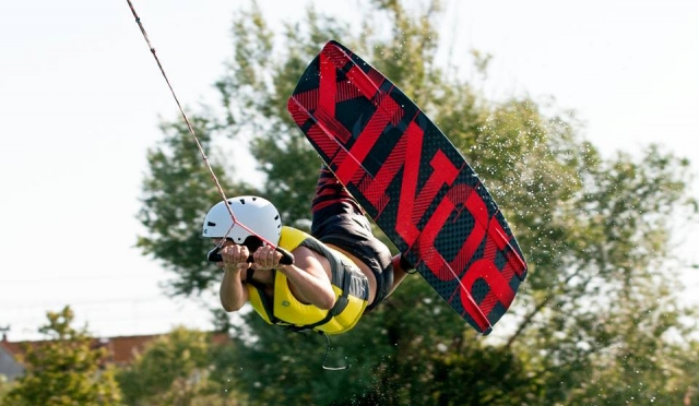 Wakeboarding de cable 
