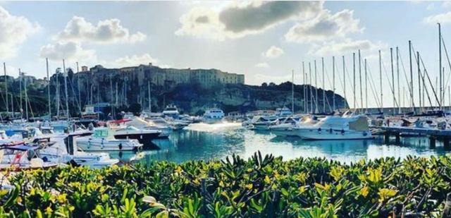  Tropea Port 