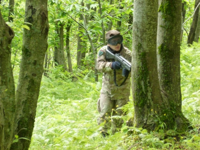 Giocatore immortalato durante una partita nel campo di Summonte alla ricesca della squadra avversaria