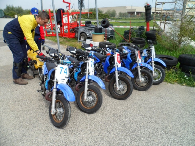 Noleggio Minimoto per adulti e bambini