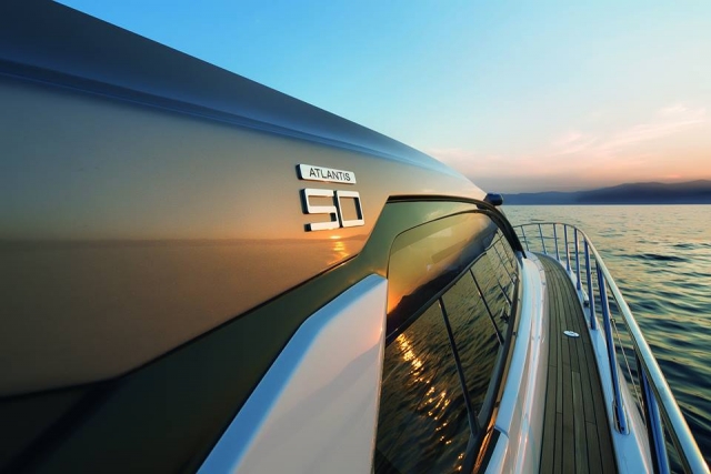 La puesta de sol se reflejó 