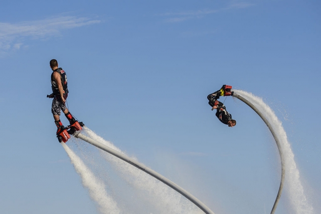  Flyboard 