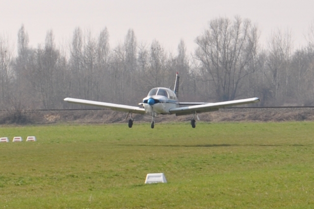  Piper PA 28 200R Cherokee Arrow II 