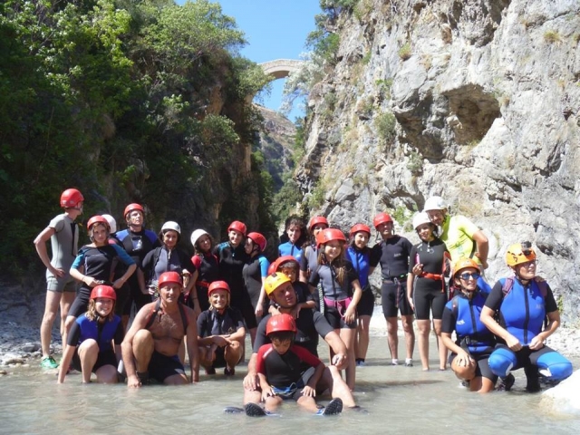 Canyoning Para todas as explorações noturnas