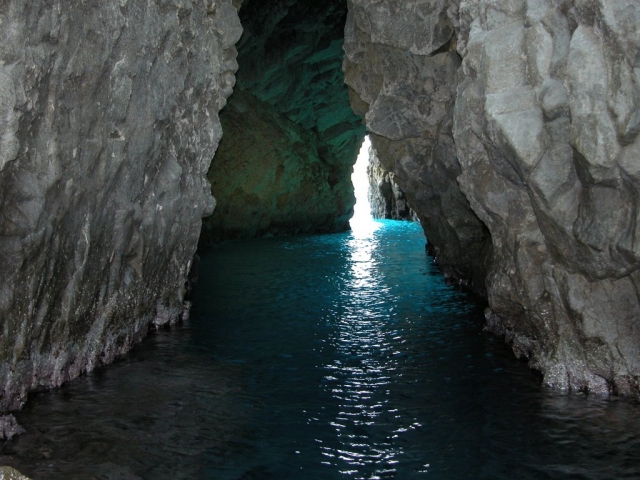  Caves from the inside 