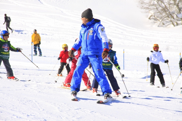 雪具租赁 