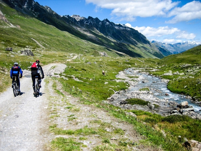 Passeggiata lungo l'altopiano