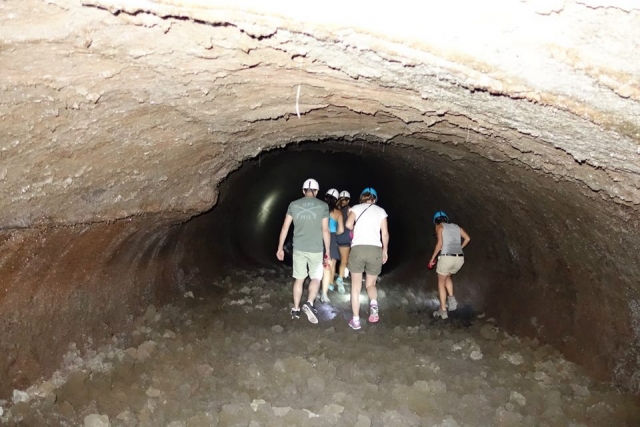  Descente à l'intérieur de la terre 