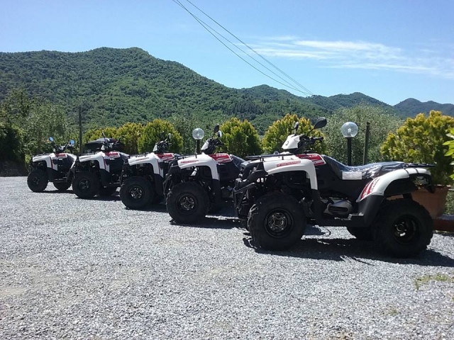  The quads of Excursions Quad Liguria 