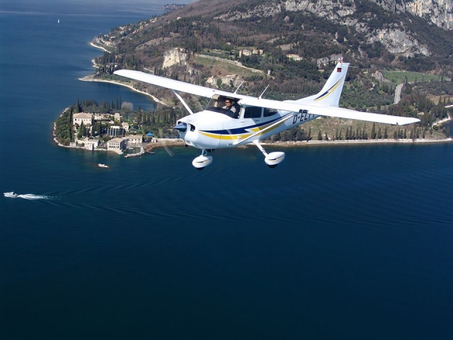 In volo sul Lago 