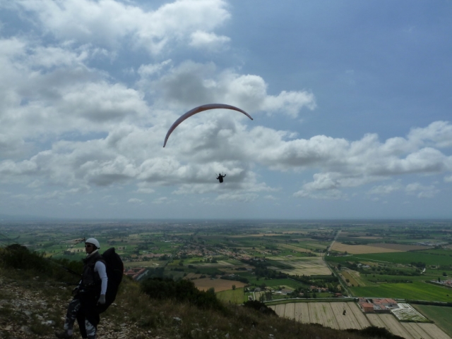  Parapendio all'orizzonte 