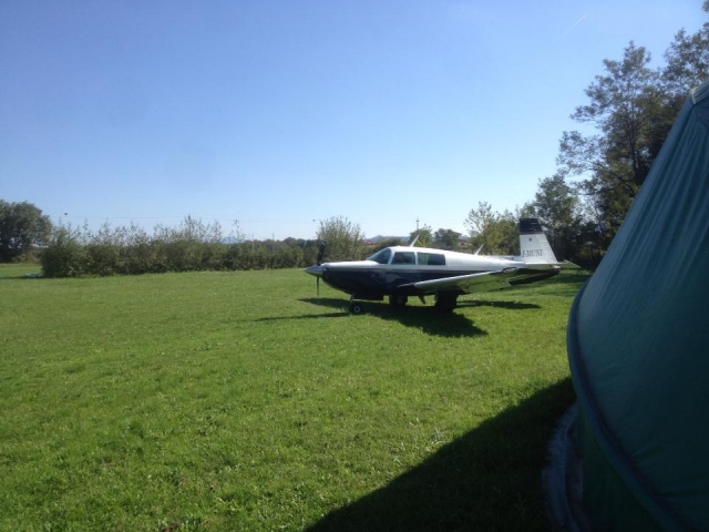  un helicóptero de la flota 
