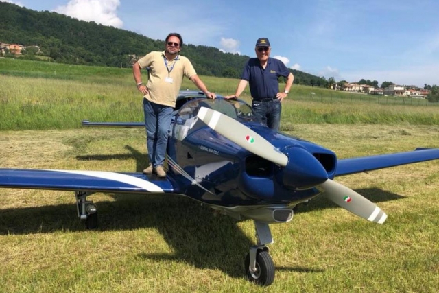 e-19738494-ultraleggero-blu16342946384296.jpg