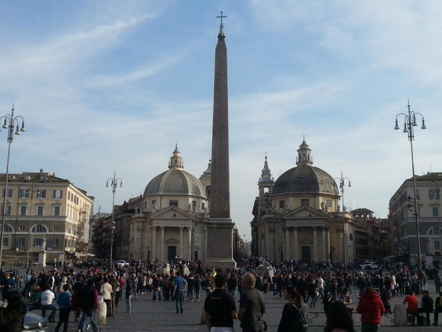 e-19738712-walking-tour14894930009658.jpg