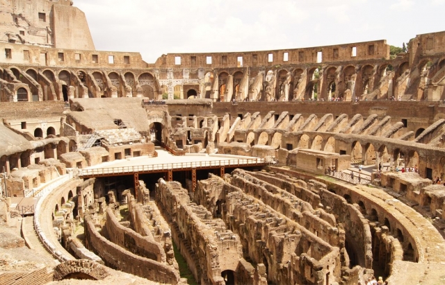  Das Innere des Kolosseums 