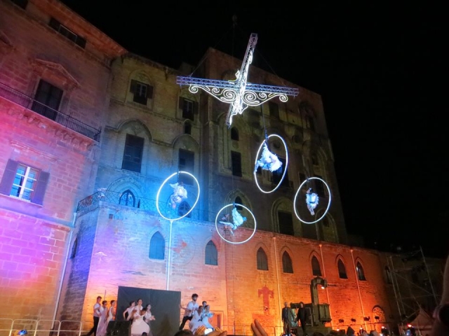 Luci ed esibizioni a Palermo