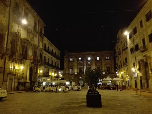 Piazza Bologni