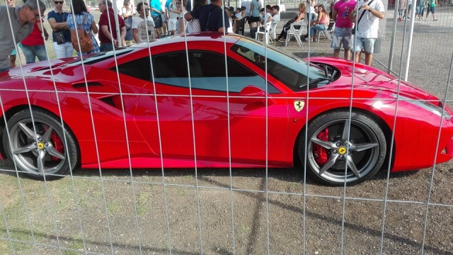  Rosso Ferrari 