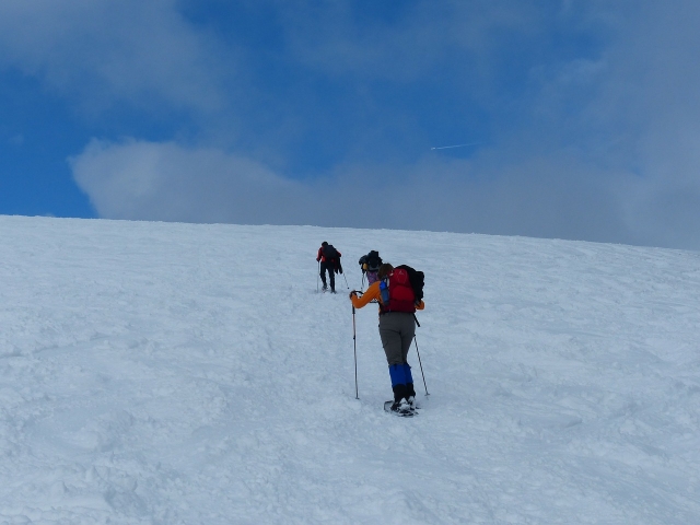  With snowshoes on the volcano 
