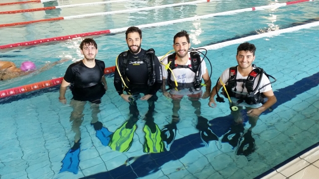  en la piscina 