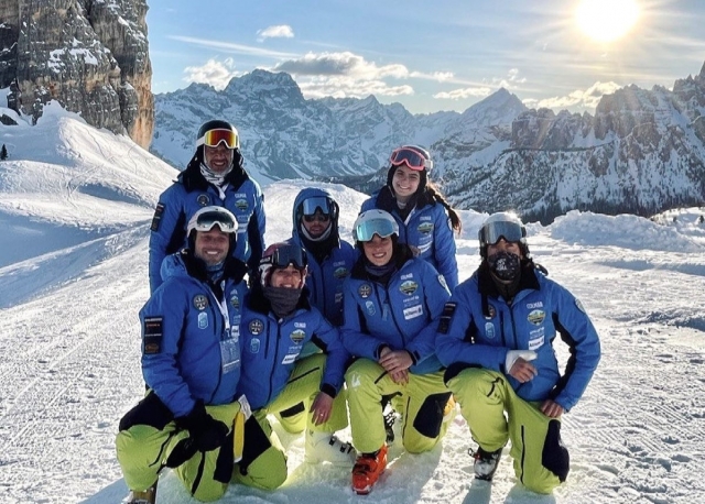  Une photo de groupe