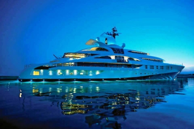  Megayacht 