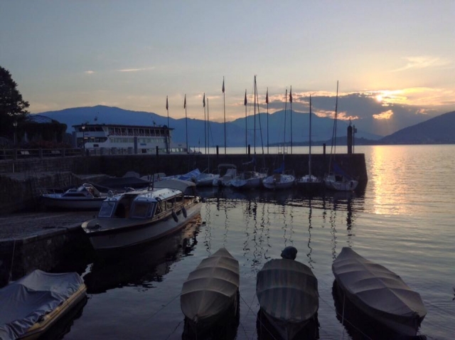  sonnenuntergang über dem hafen 