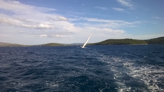  Mit vollen Segeln 