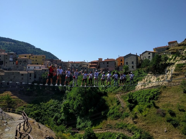  Na ponte tibetana 