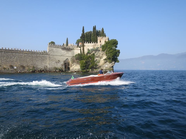 Navigando sul lago