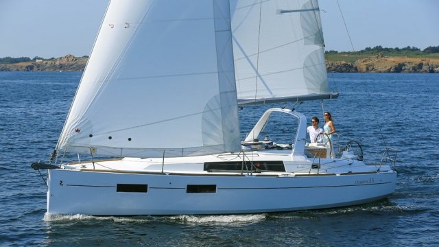 Oceanis 35 en navigation 