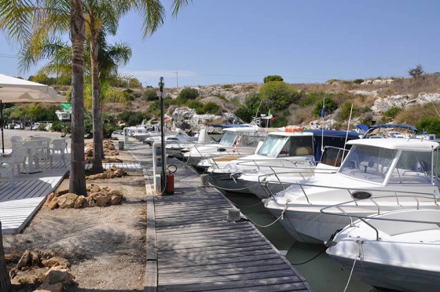  来卡塔尼亚拜访我们！ 