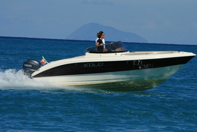  Botship Boat en el lago Maggiore 
