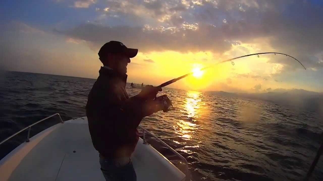  Angeln bei Sonnenuntergang 