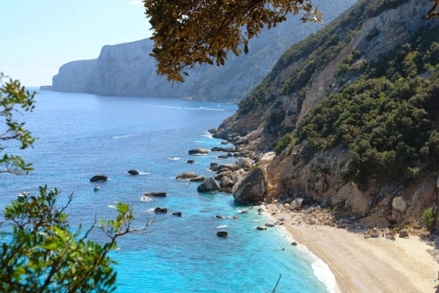  Venez découvrir la Sardaigne en canot pneumatique 