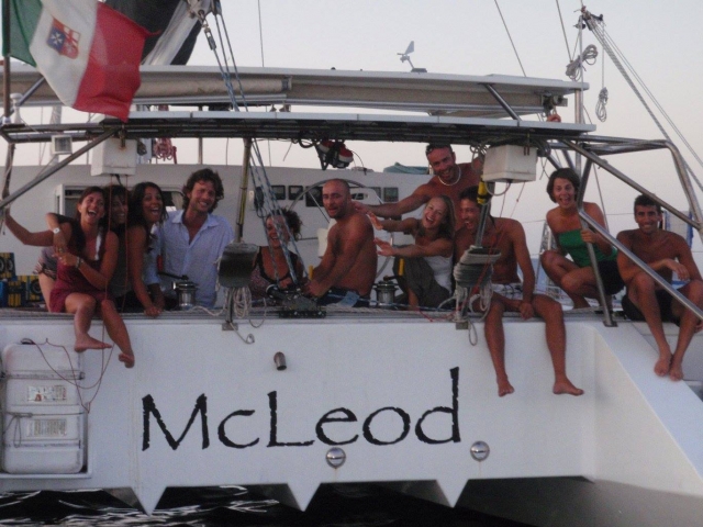 Uma bela foto entre amigos a bordo do MC Leod 