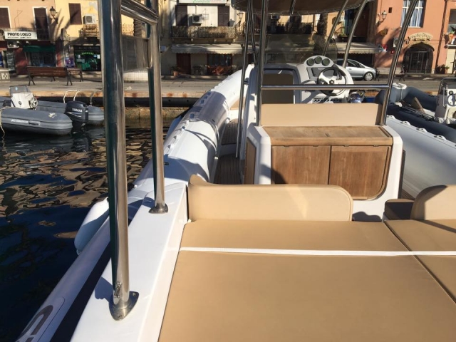 L'intérieur du bateau 