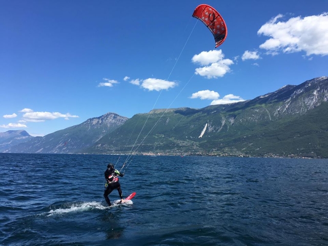  Via !!! Scivolando sulle onde 