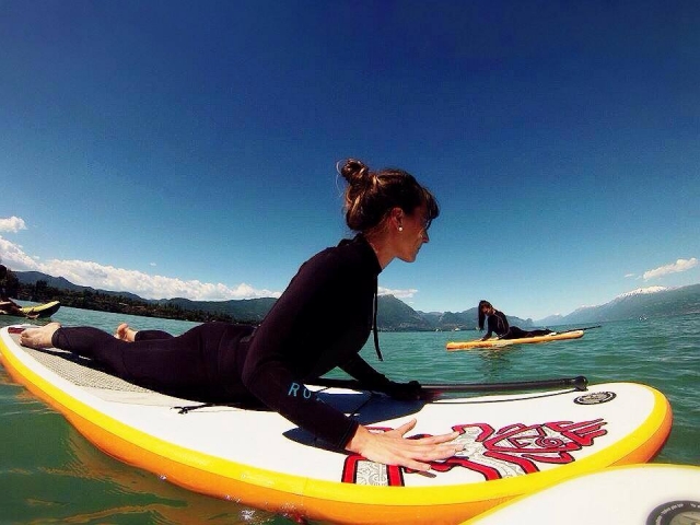  em Windsurf para o lago 
